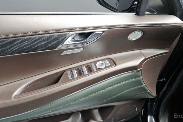 2021 Genesis GV80 с пробегом 98 703 км