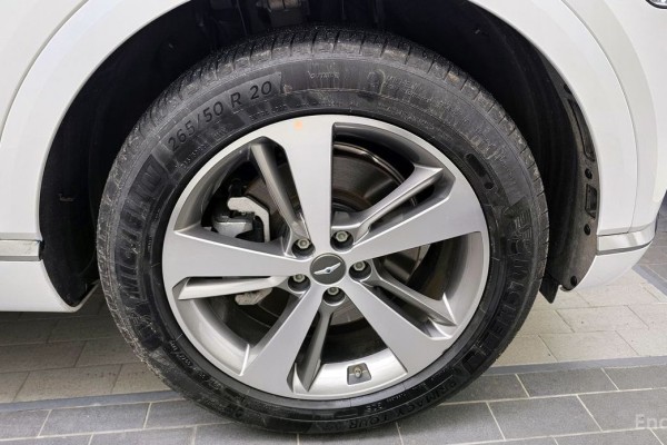 2021 Genesis GV80 с пробегом 46 731 км