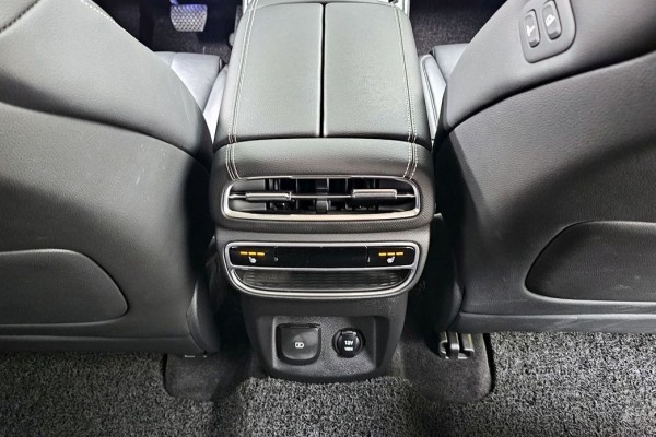 2021 Genesis GV80 с пробегом 46 731 км