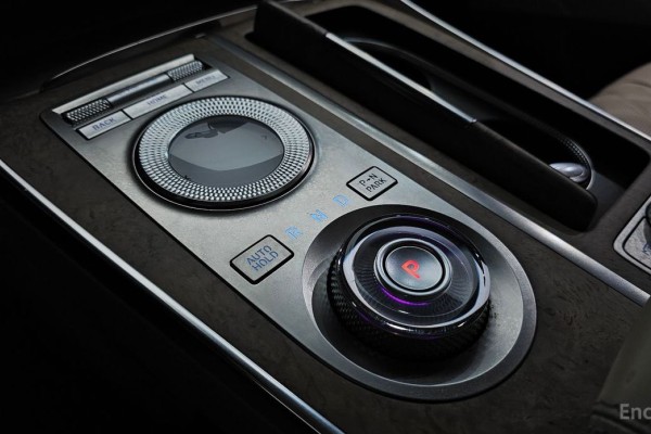 2022 Genesis GV80 с пробегом 130 686 км