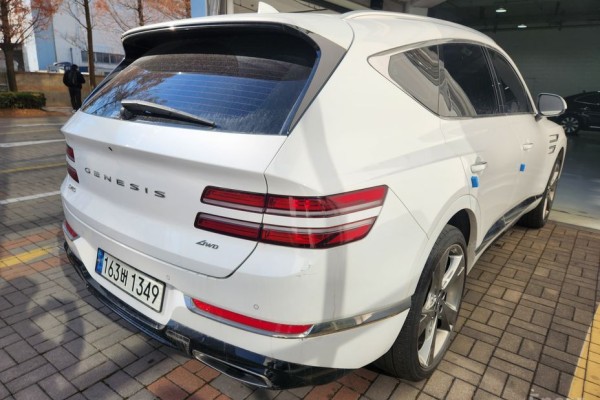 2021 Genesis GV80 с пробегом 115 857 км