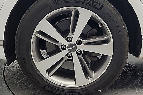 2021 Genesis GV80 с пробегом 75 008 км