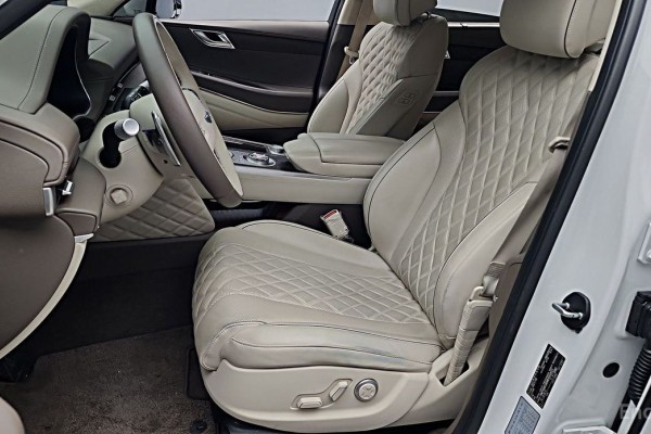 2021 Genesis GV80 с пробегом 75 008 км