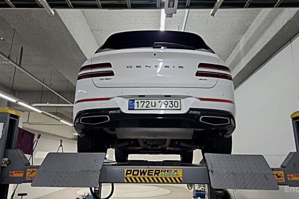 2021 Genesis GV80 с пробегом 75 008 км