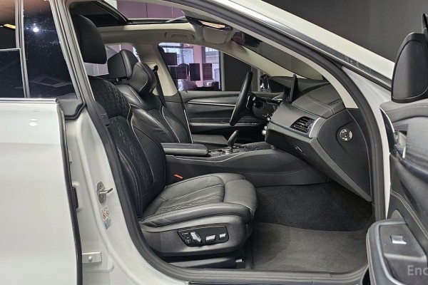 2021 BMW 6 серии с пробегом 123 812 км