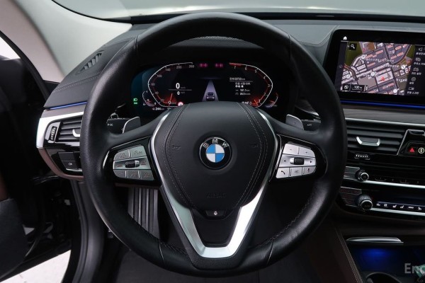 2021 BMW 6 серии с пробегом 52 733 км