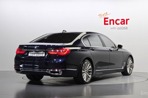 2017 BMW 7 серии с пробегом 118 872 км