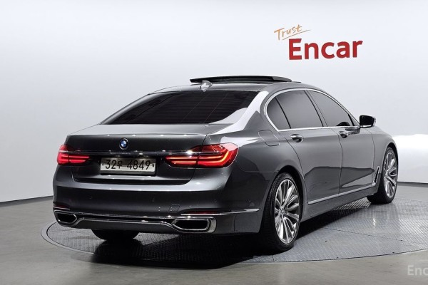 2015 BMW 7 серии с пробегом 126 253 км