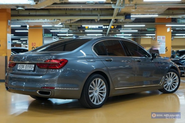 2016 BMW 7 серии с пробегом 124 044 км
