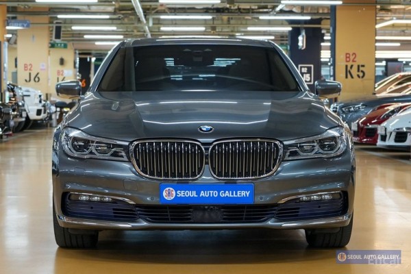 2016 BMW 7 серии с пробегом 124 044 км