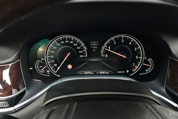 2015 BMW 7 серии с пробегом 126 253 км