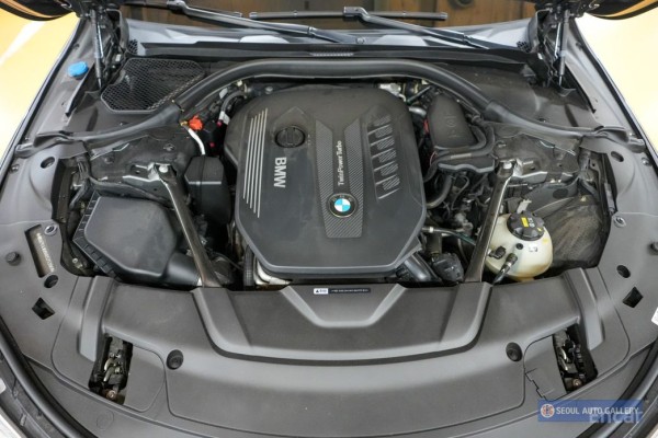 2016 BMW 7 серии с пробегом 124 044 км