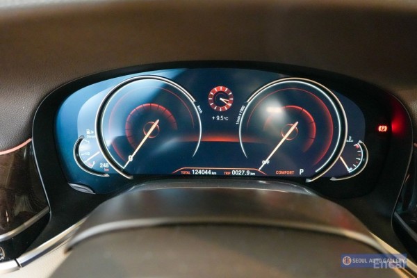 2016 BMW 7 серии с пробегом 124 044 км