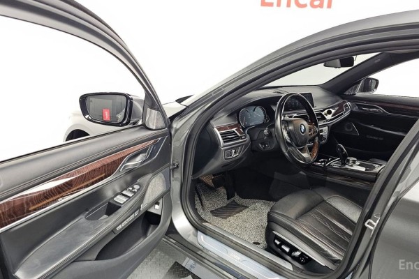2015 BMW 7 серии с пробегом 126 253 км