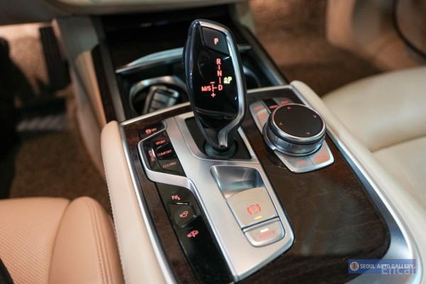 2016 BMW 7 серии с пробегом 124 044 км