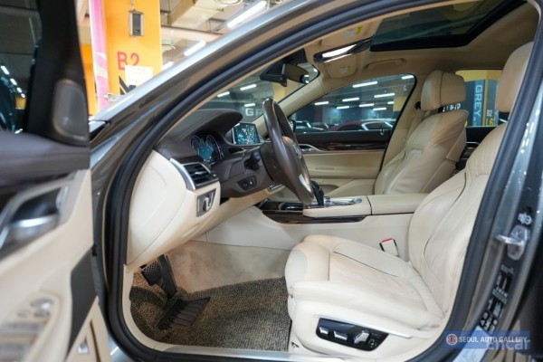 2016 BMW 7 серии с пробегом 124 044 км