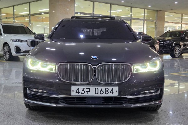 2016 BMW 7 серии с пробегом 143 797 км