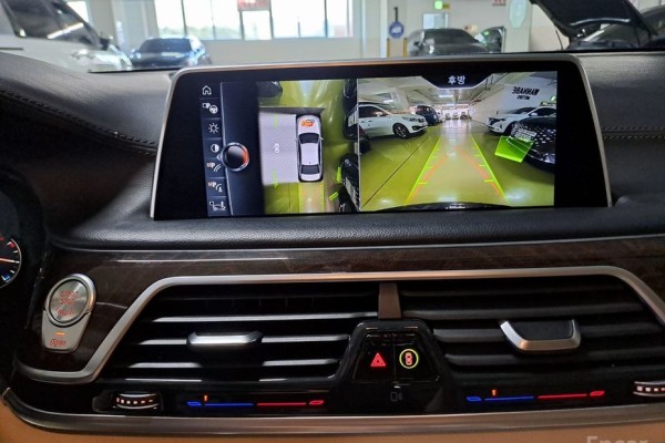 2015 BMW 7 серии с пробегом 120 000 км