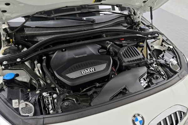 2020 BMW 1 серии с пробегом 67 758 км