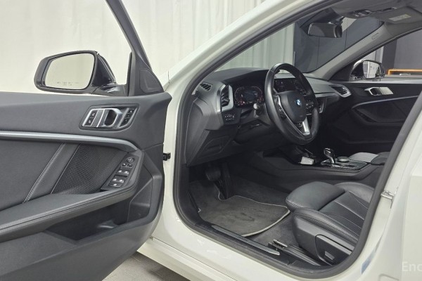 2021 BMW 1 серии с пробегом 47 194 км