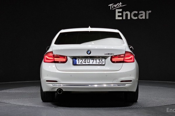 2017 BMW 3 серии с пробегом 122 547 км