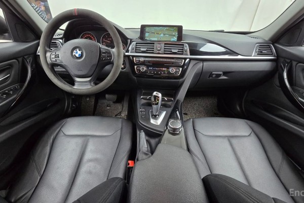 2015 BMW 3 серии с пробегом 111 968 км