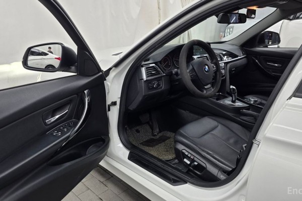 2015 BMW 3 серии с пробегом 111 968 км