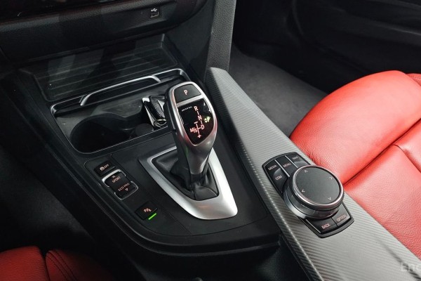 2018 BMW 3 серии с пробегом 40 909 км