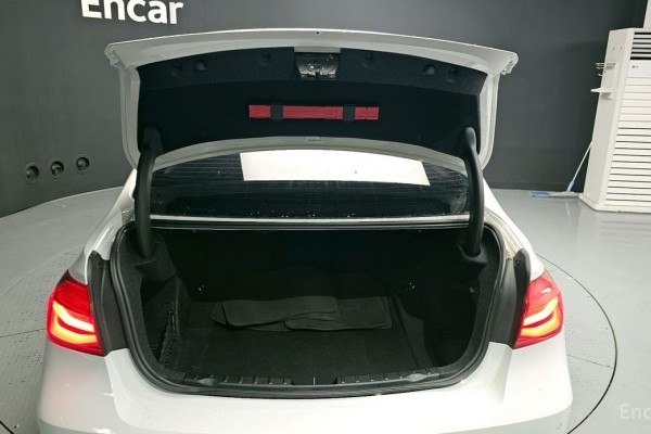 2018 BMW 3 серии с пробегом 82 361 км