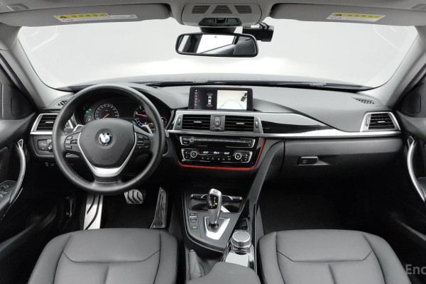 2018 BMW 3 серии с пробегом 96 554 км