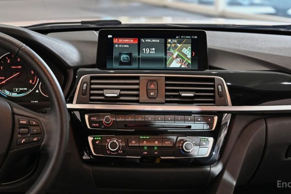 2018 BMW 3 серии с пробегом 51 470 км