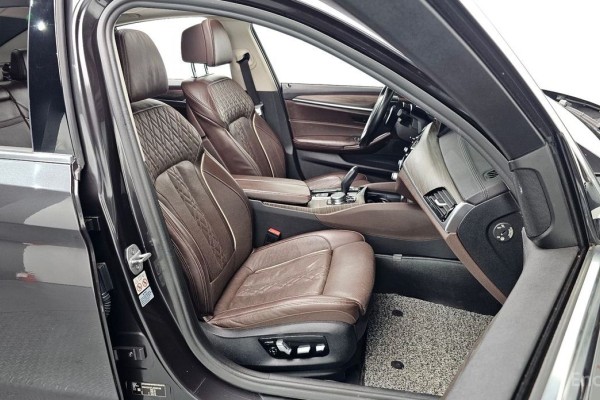 2018 BMW 5 серии с пробегом 132 909 км