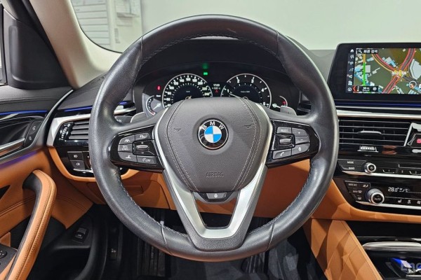 2018 BMW 5 серии с пробегом 54 714 км