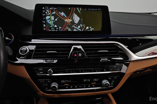 2018 BMW 5 серии с пробегом 54 714 км