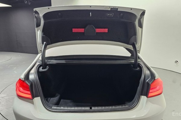 2018 BMW 5 серии с пробегом 54 714 км