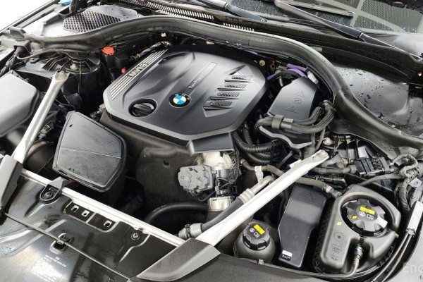 2020 BMW 5 серии с пробегом 112 742 км