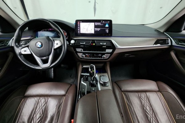 2020 BMW 5 серии с пробегом 112 742 км