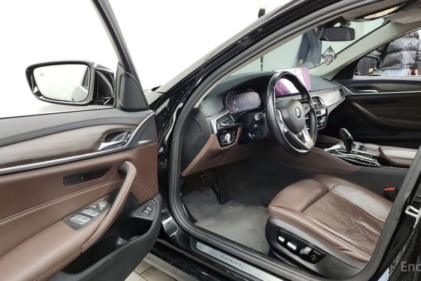 2020 BMW 5 серии с пробегом 112 742 км