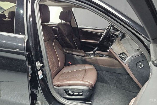 2020 BMW 5 серии с пробегом 106 062 км