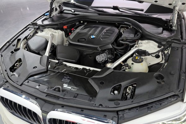 2020 BMW 5 серии с пробегом 57 932 км