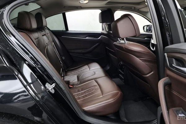 2020 BMW 5 серии с пробегом 112 742 км