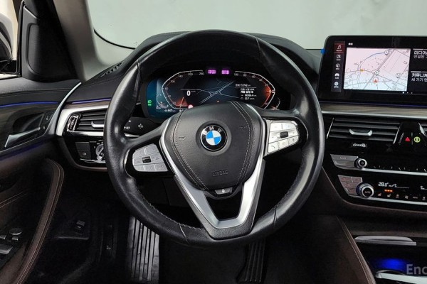 2020 BMW 5 серии с пробегом 112 742 км