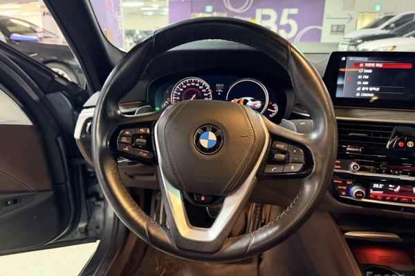 2018 BMW 5 серии с пробегом 130 088 км