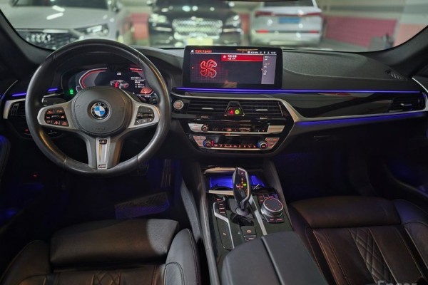 2021 BMW 5 серии с пробегом 143 579 км