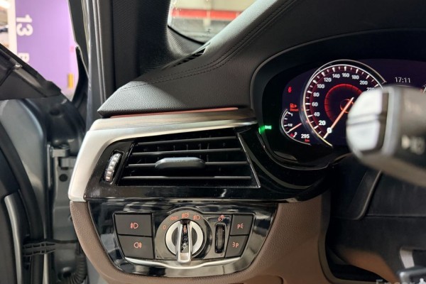 2018 BMW 5 серии с пробегом 130 088 км