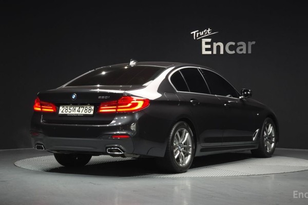 2020 BMW 5 серии с пробегом 52 413 км