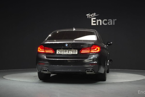 2020 BMW 5 серии с пробегом 52 413 км