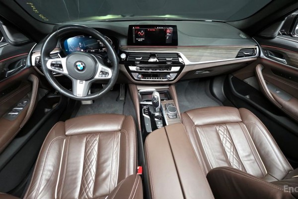 2020 BMW 5 серии с пробегом 52 413 км