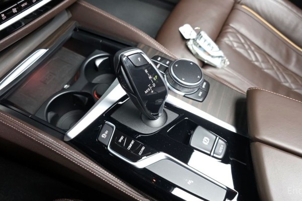 2020 BMW 5 серии с пробегом 52 413 км