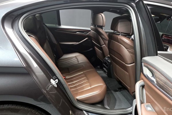 2020 BMW 5 серии с пробегом 52 413 км